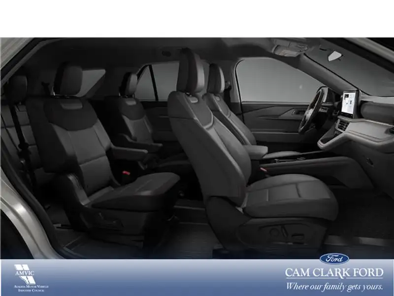 2026 Ford Explorer Active, bílá, 192 km, dovoz Kanada — foto 5 z 7