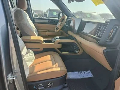 2026 Byd Leopard 5 FLAGSHIP, šedá, 26 km, dovoz SAE — foto 4 z 7