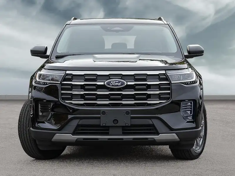 2026 Ford Explorer Active w/200A Pkg, černá, 50 km, dovoz Kanada — foto 2 z 10
