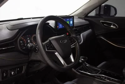 2025 Jac JS4 INTELLIGENCE, bílá, 12 411 km, dovoz SAE — foto 9 z 10