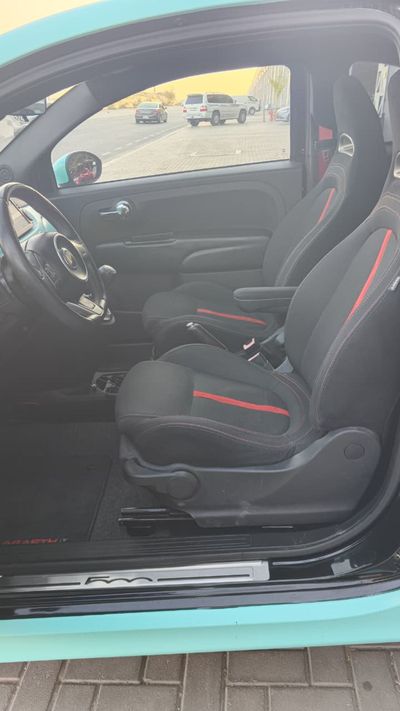 2012 Abarth 500, modrá, 63 365 km, dovoz SAE — foto 12 z 17