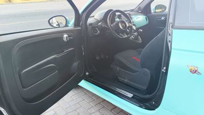 2012 Abarth 500, modrá, 63 365 km, dovoz SAE — foto 16 z 17