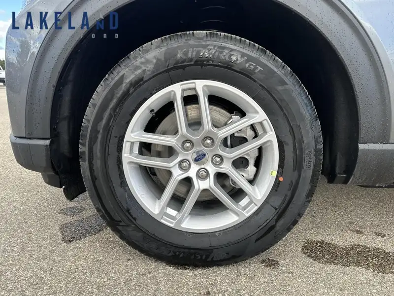2027 Ford Explorer Active, šedá, 0 km, dovoz Kanada — foto 6 z 12