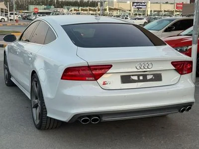 2014 Audi S7, bílá, 110 500 km, dovoz SAE — foto 4 z 10