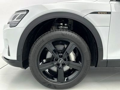 2023 Audi E-Tron, bílá, 1 000 km, dovoz SAE — foto 7 z 15