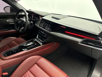 2023 Audi e-tron GT PROGRESS PLUS, šedá, 29 400 km, dovoz SAE — foto 9 z 15