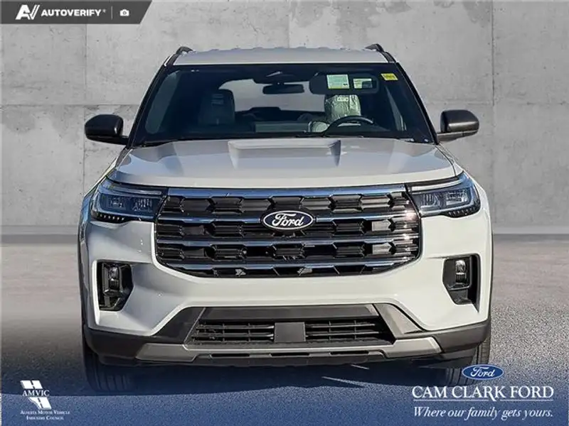 2027 Ford Explorer Active, šedá, 0 km, dovoz Kanada — foto 2 z 12
