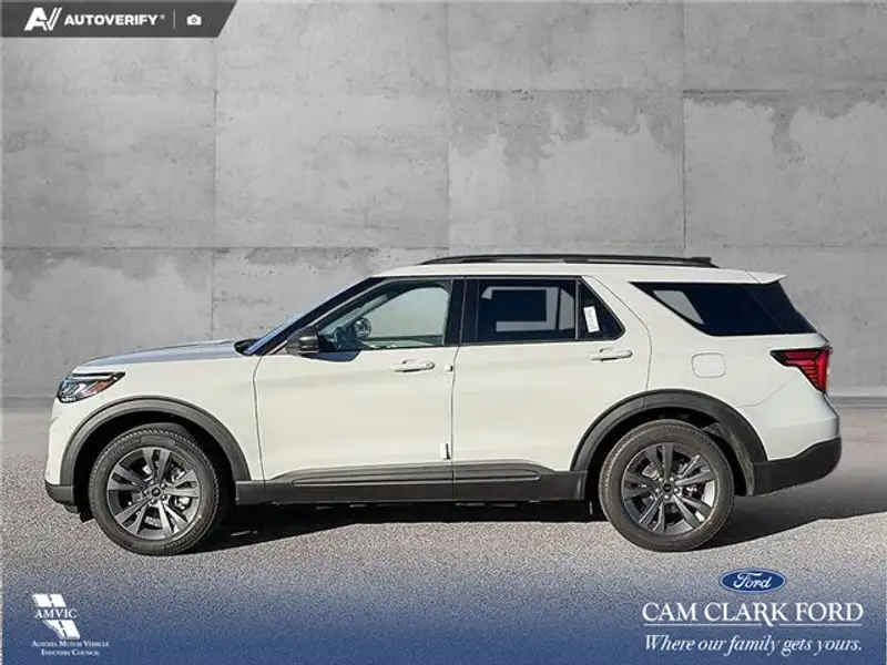 2027 Ford Explorer Active, šedá, 0 km, dovoz Kanada — foto 3 z 12