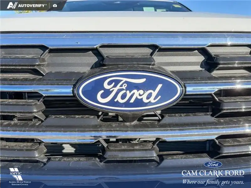 2027 Ford Explorer Active, šedá, 0 km, dovoz Kanada — foto 9 z 12
