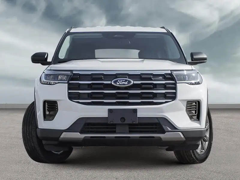 2026 Ford Explorer Active w/200A Pkg, bílá, 50 km, dovoz Kanada — foto 2 z 10