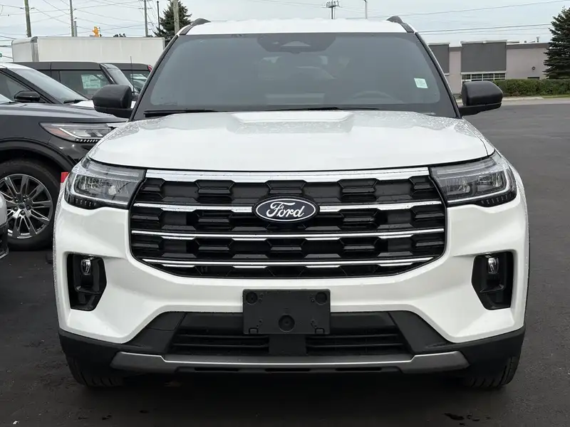 2027 Ford Explorer Active w/200A Pkg, bílá, 0 km, dovoz Kanada — foto 3 z 12