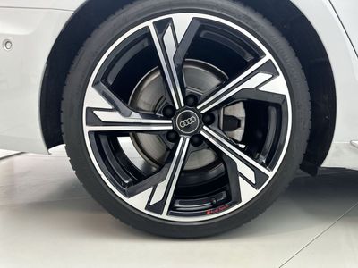 2024 Audi A4 35 TFSI PROGRESS BLACK, bílá, 29 769 km, dovoz SAE — foto 7 z 15