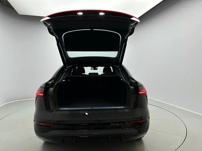 2024 Audi E-Tron, šedá, 14 138 km, dovoz SAE — foto 6 z 16