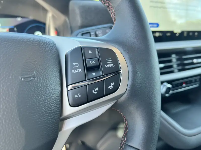 2027 Ford Explorer Active, modrá, 6 km, dovoz Kanada — foto 12 z 12