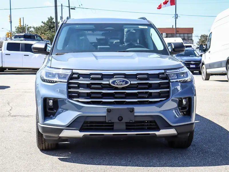 2026 Ford Explorer Active, modrá, 50 km, dovoz Kanada — foto 3 z 12