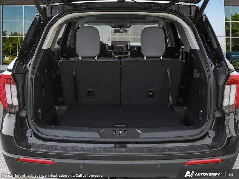 2026 Ford Explorer Active w/200A Pkg, černá, 20 km, dovoz Kanada — foto 7 z 12