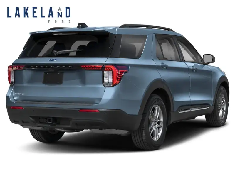2027 Ford Explorer Active, modrá, 25 km, dovoz Kanada — foto 2 z 12