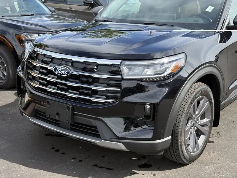 2027 Ford Explorer Active w/200A Pkg, černá, 0 km, dovoz Kanada — foto 12 z 12