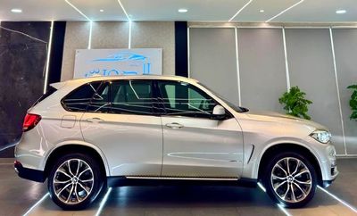 2017 BMW X5, zlatá, 100 600 km, dovoz SAE — foto 6 z 16