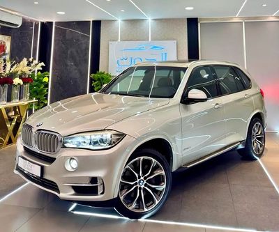 2017 BMW X5, zlatá, 100 600 km, dovoz SAE — foto 7 z 16