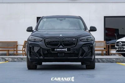 2025 BMW iX3 Creative, černá, 0 km, dovoz SAE — foto 2 z 22