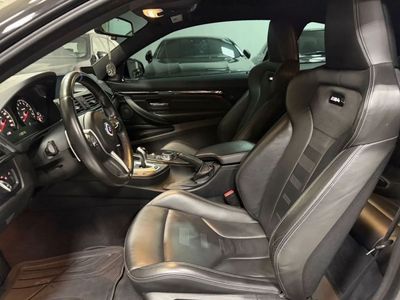 2020 BMW M4 STD, černá, 51 000 km, dovoz SAE — foto 10 z 13