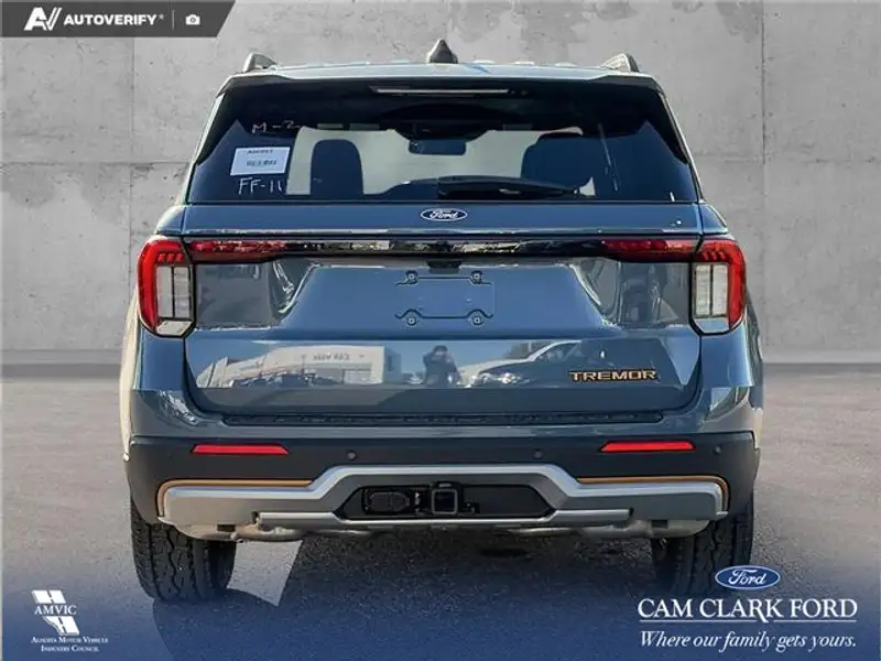 2027 Ford Explorer Tremor, modrá, 15 km, dovoz Kanada — foto 5 z 12