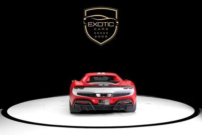 2024 Ferrari 296 GTS, červená, 60 km, dovoz SAE — foto 2 z 20