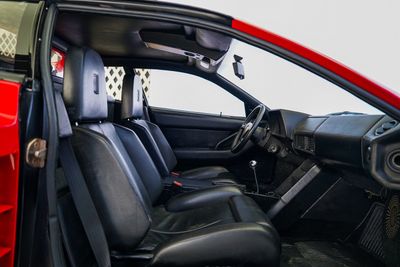 1991 Ferrari Testarossa STD, červená, 17 000 km, dovoz SAE — foto 14 z 15
