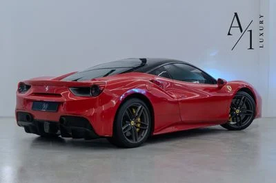 2017 Ferrari 488, červená, 25 000 km, dovoz SAE — foto 3 z 11