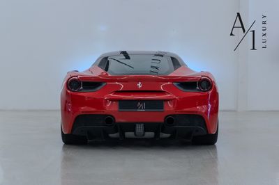 2017 Ferrari 488, červená, 25 000 km, dovoz SAE — foto 4 z 11