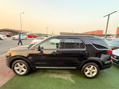 2017 Ford Explorer XLT, černá, 151 000 km, dovoz SAE — foto 7 z 16