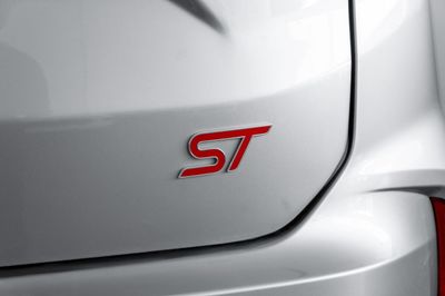2023 Ford Edge ST, stříbrná, 77 050 km, dovoz SAE — foto 14 z 15