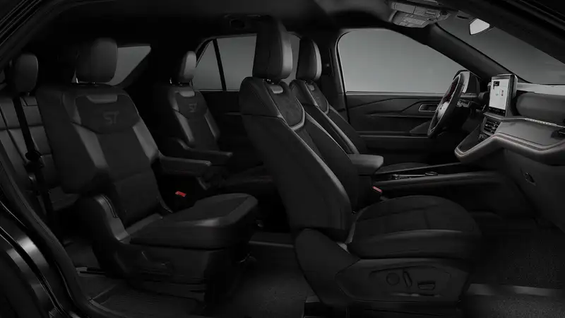 2026 Ford Explorer ST, černá, 23 km, dovoz Kanada — foto 5 z 6