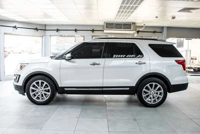 2016 Ford Explorer LIMITED, bílá, 93 358 km, dovoz SAE — foto 4 z 16