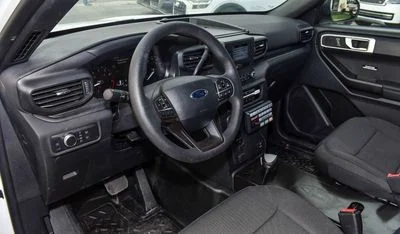 2020 Ford Explorer BASE, bílá, 0 km, dovoz SAE — foto 5 z 15