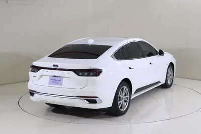 2023 Ford Taurus AMBIENTE, bílá, 49 776 km, dovoz SAE — foto 2 z 12
