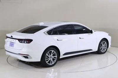 2023 Ford Taurus AMBIENTE, bílá, 49 776 km, dovoz SAE — foto 7 z 12