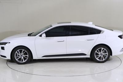 2023 Ford Taurus AMBIENTE, bílá, 49 776 km, dovoz SAE — foto 8 z 12