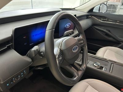 2023 Ford Taurus AMBIENTE, bílá, 49 776 km, dovoz SAE — foto 9 z 12