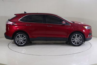 2023 Ford Edge TITANIUM, červená, 13 977 km, dovoz SAE — foto 3 z 13