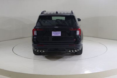 2025 Ford Explorer ST, černá, 13 250 km, dovoz SAE — foto 5 z 16