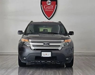 2014 Ford Explorer XLT, šedá, 105 000 km, dovoz SAE — foto 2 z 7