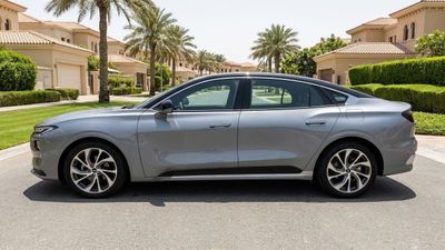 2023 Ford Taurus, šedá, 54 748 km, dovoz SAE — foto 5 z 16