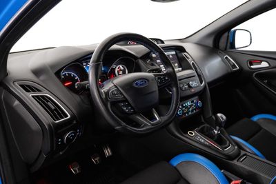 2016 Ford Focus RS, modrá, 83 640 km, dovoz SAE — foto 7 z 16