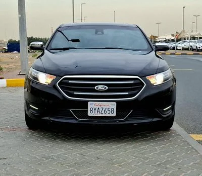 2017 Ford Taurus Limited, černá, 99 000 km, dovoz SAE — foto 2 z 16