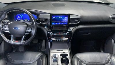 2022 Ford Explorer, bílá, 74 730 km, dovoz SAE — foto 7 z 16