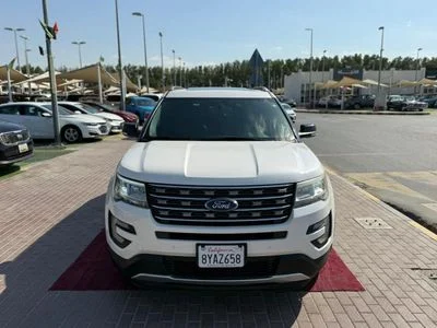 2017 Ford Explorer XLT, bílá, 87 000 km, dovoz SAE — foto 2 z 16