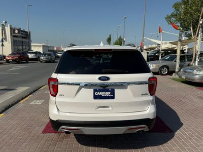 2017 Ford Explorer XLT, bílá, 87 000 km, dovoz SAE — foto 6 z 16