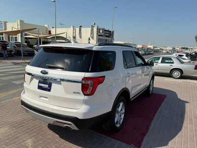 2017 Ford Explorer XLT, bílá, 87 000 km, dovoz SAE — foto 7 z 16